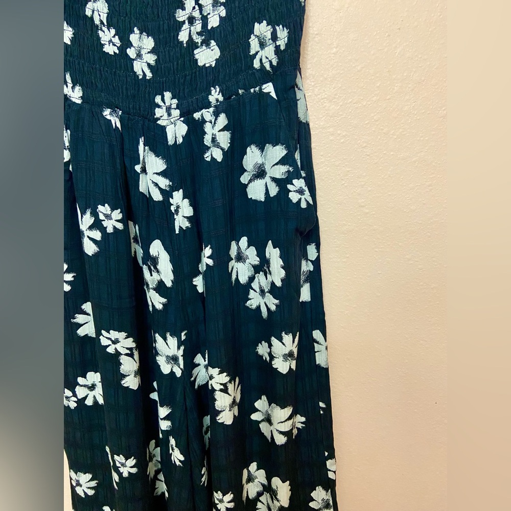 American Eagle Flutter Sleeve Jumpsuit - Picture 4 of 7